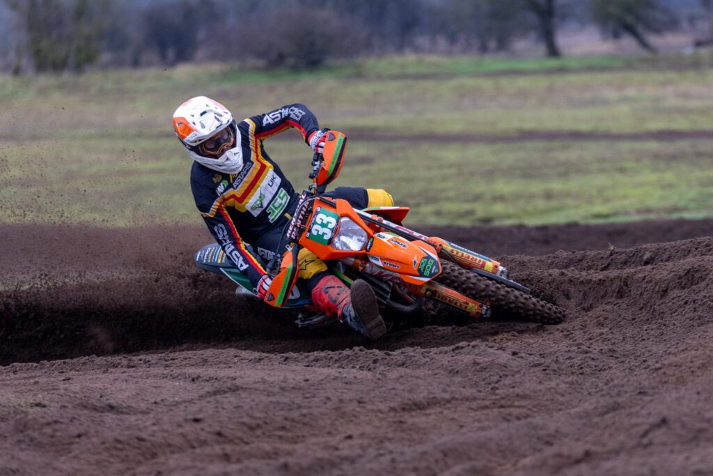 SDG sponsoring motorbike