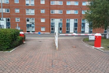 How Automatic Rising Arm Barriers Can Improve Site Security